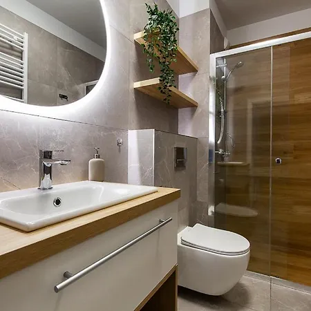 Kaszmirowy Basen,sauna,bilard,parking דירה